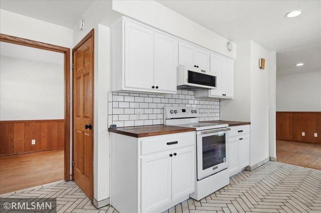 1769 Lake Street, Saint Paul, MN 55113