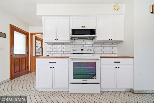 1769 Lake Street, Saint Paul, MN 55113