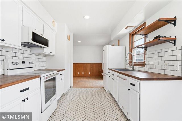 1769 Lake Street, Saint Paul, MN 55113