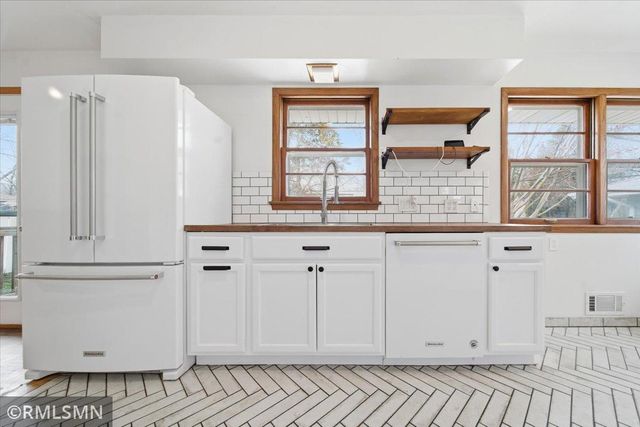 1769 Lake Street, Saint Paul, MN 55113