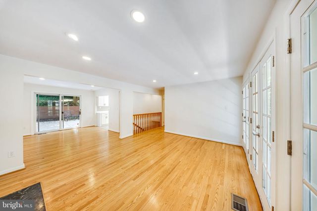 2933 ARIZONA AVE NW, Washington, DC 20016