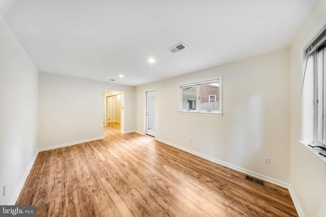 2933 ARIZONA AVE NW, Washington, DC 20016