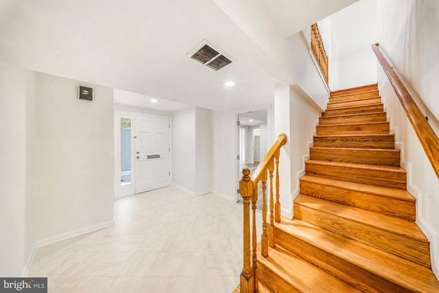 2933 ARIZONA AVE NW, Washington, DC 20016