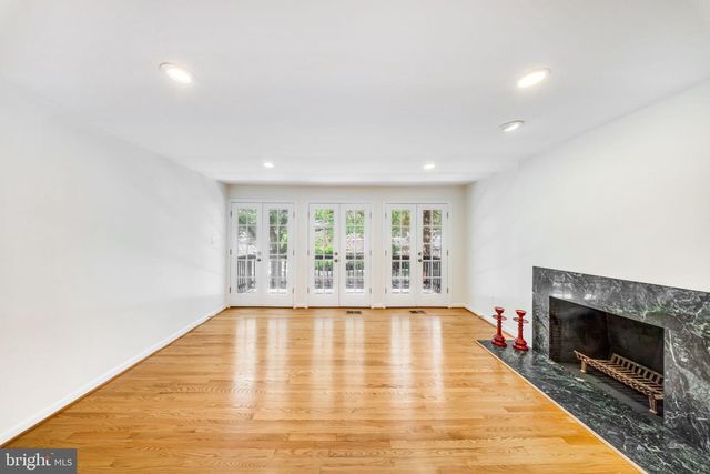 2933 ARIZONA AVE NW, Washington, DC 20016