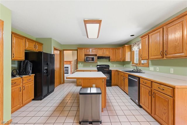 4715 Hilary Circle, Stow, OH 44224