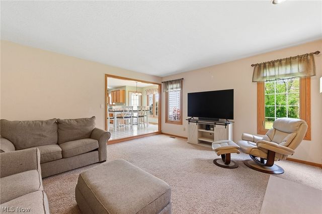 4715 Hilary Circle, Stow, OH 44224