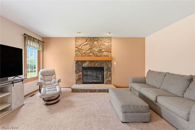 4715 Hilary Circle, Stow, OH 44224