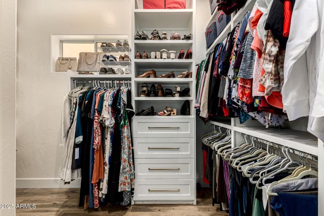 39791 N COUNTRY Lane, San Tan Valley, AZ 85140