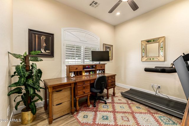 39791 N COUNTRY Lane, San Tan Valley, AZ 85140