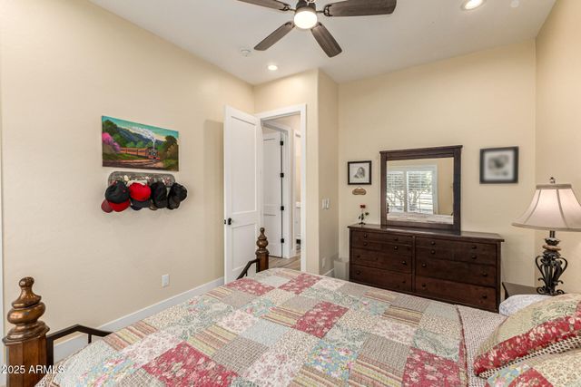 39791 N COUNTRY Lane, San Tan Valley, AZ 85140