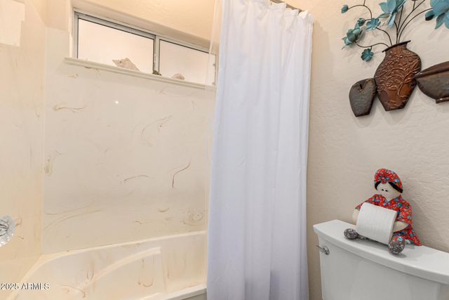 39791 N COUNTRY Lane, San Tan Valley, AZ 85140