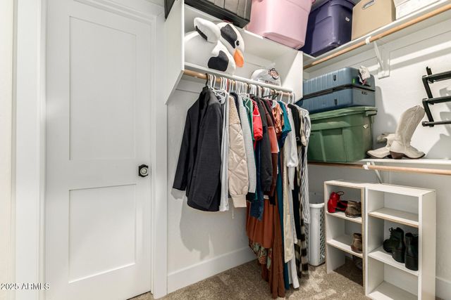 39791 N COUNTRY Lane, San Tan Valley, AZ 85140