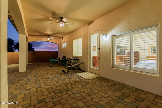 39791 N COUNTRY Lane, San Tan Valley, AZ 85140