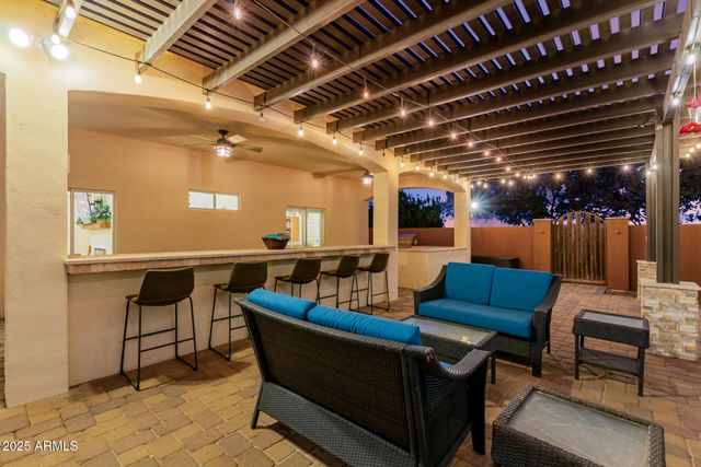 39791 N COUNTRY Lane, San Tan Valley, AZ 85140