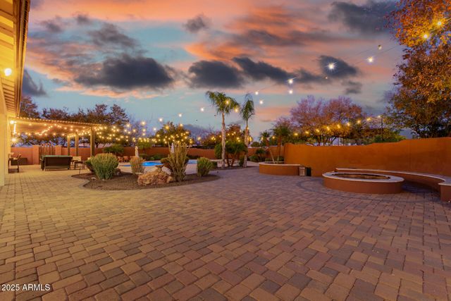 39791 N COUNTRY Lane, San Tan Valley, AZ 85140