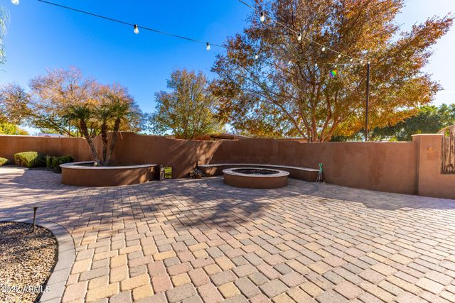 39791 N COUNTRY Lane, San Tan Valley, AZ 85140