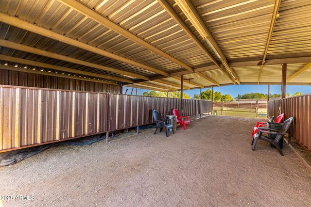 39791 N COUNTRY Lane, San Tan Valley, AZ 85140