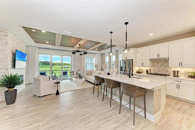 10016 REMBRANDT WAY 101, Bradenton, FL 34201