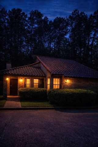 5454 Financial Plaza 16-B, Shreveport, LA 71129