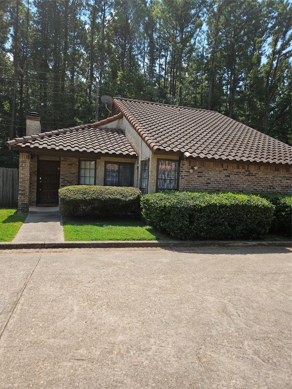 5454 Financial Plaza 16-B, Shreveport, LA 71129