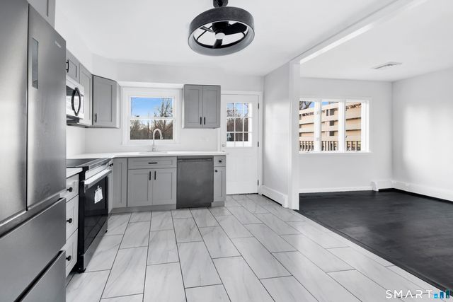 21 Donna Drive, New Fairfield, CT 06812