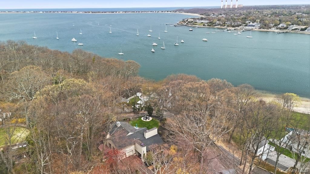 8 Idle Day Knoll, Centerport, NY 11721 — photo 3