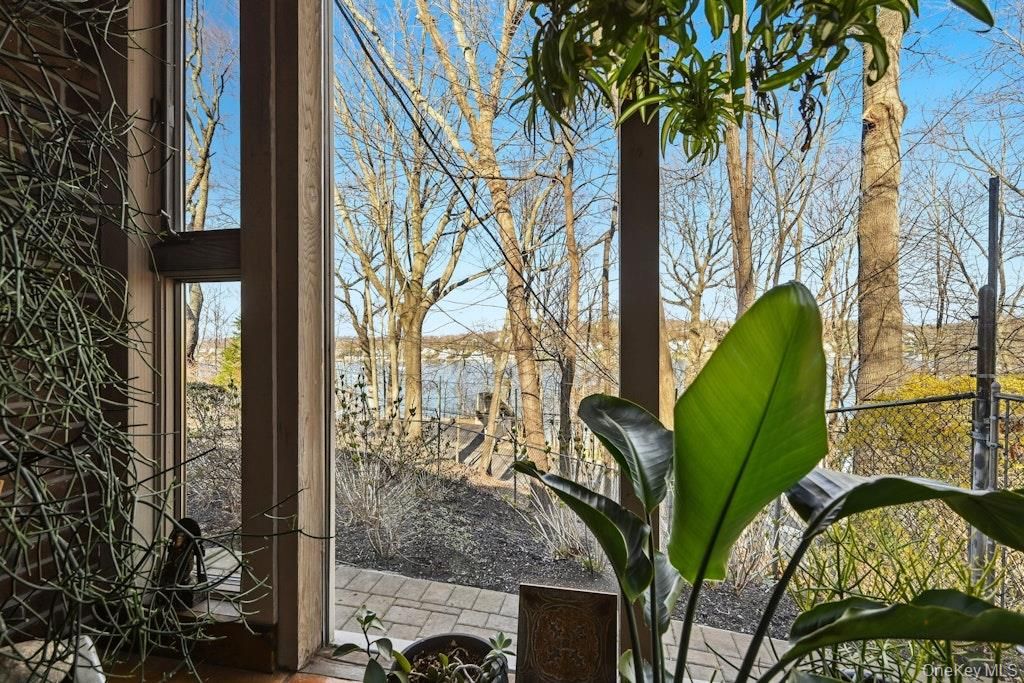 8 Idle Day Knoll, Centerport, NY 11721 — photo 5