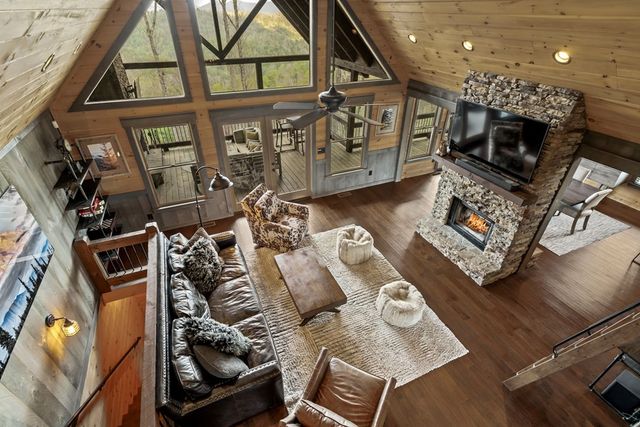 967 River Bend Lane, Blue Ridge, GA 30513