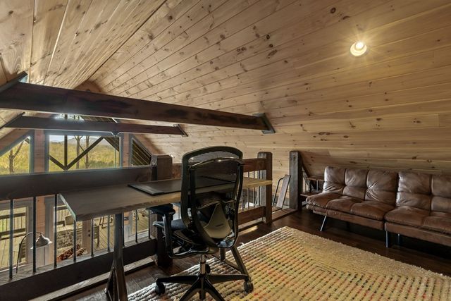 967 River Bend Lane, Blue Ridge, GA 30513