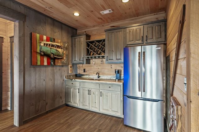967 River Bend Lane, Blue Ridge, GA 30513