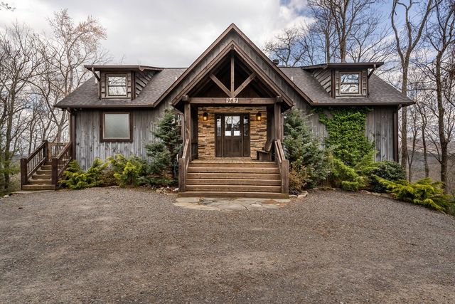 967 River Bend Lane, Blue Ridge, GA 30513