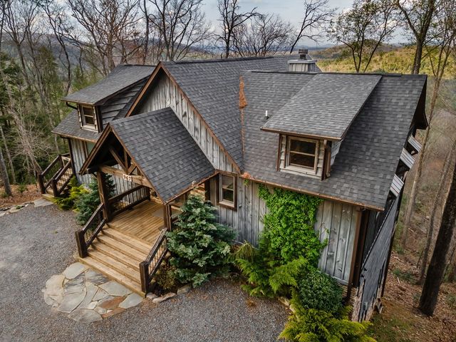 967 River Bend Lane, Blue Ridge, GA 30513
