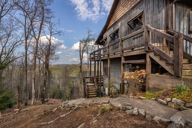 967 River Bend Lane, Blue Ridge, GA 30513