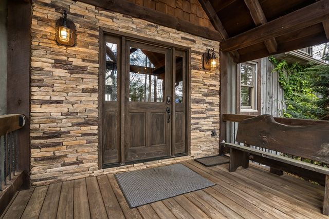 967 River Bend Lane, Blue Ridge, GA 30513
