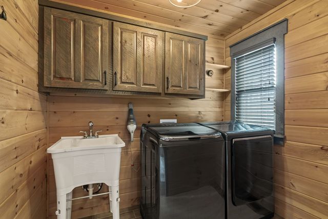 967 River Bend Lane, Blue Ridge, GA 30513