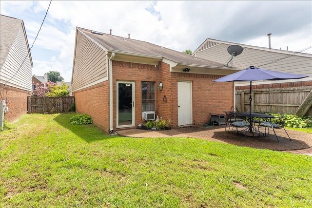 1669 BEAVER TRAIL DR, Memphis, TN 38016