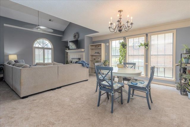 1669 BEAVER TRAIL DR, Memphis, TN 38016