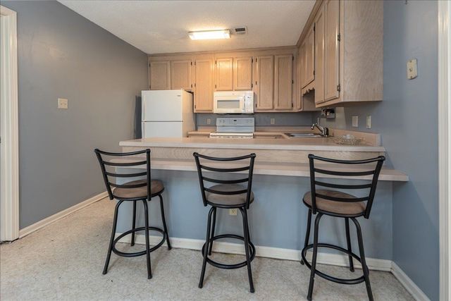 1669 BEAVER TRAIL DR, Memphis, TN 38016