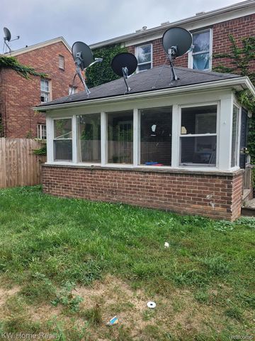 7266 W OUTER Drive, Detroit, MI 48235