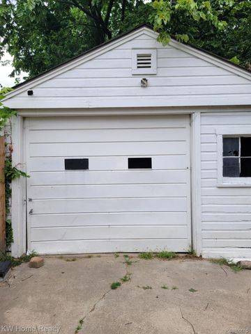 7266 W OUTER Drive, Detroit, MI 48235