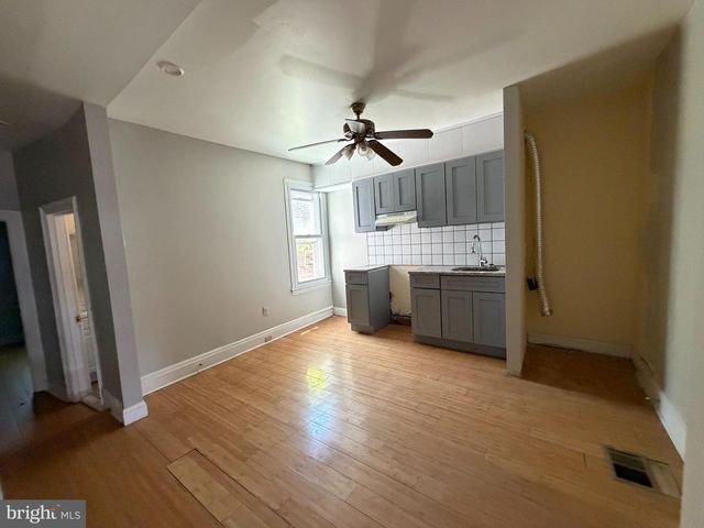 2213 N 11TH ST, Philadelphia, PA 19133