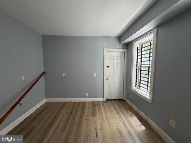 2213 N 11TH ST, Philadelphia, PA 19133