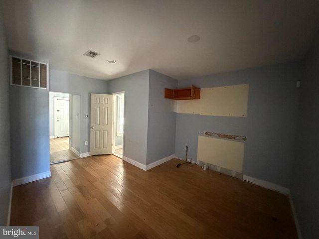 2213 N 11TH ST, Philadelphia, PA 19133