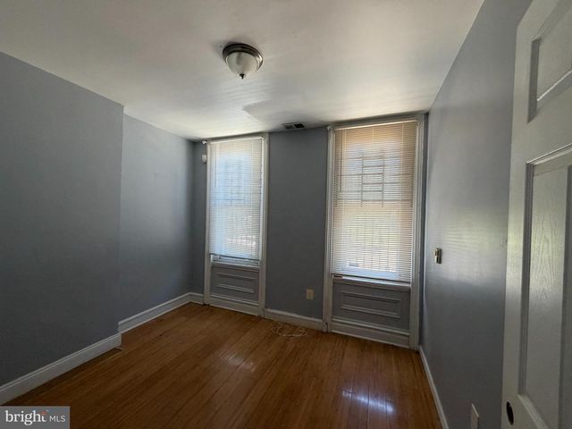 2213 N 11TH ST, Philadelphia, PA 19133