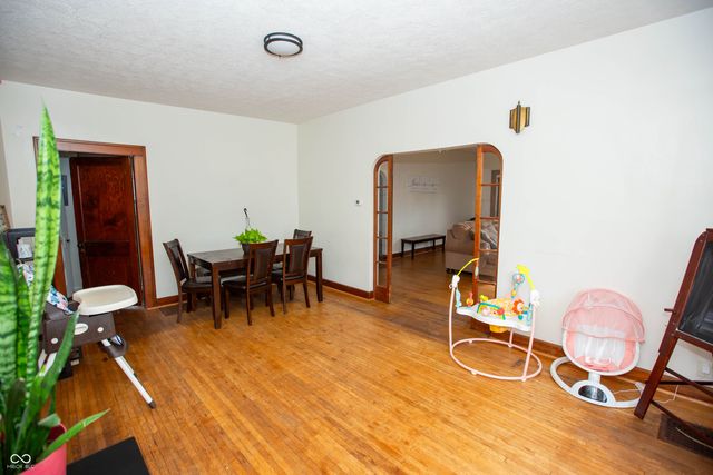 405 S Mulberry Street, Fairland, IN 46126
