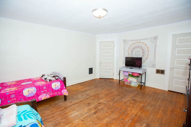 405 S Mulberry Street, Fairland, IN 46126