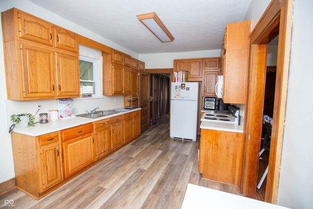 405 S Mulberry Street, Fairland, IN 46126