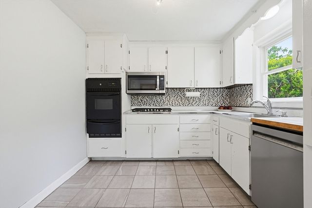 350 Central Street, Framingham, MA 01701