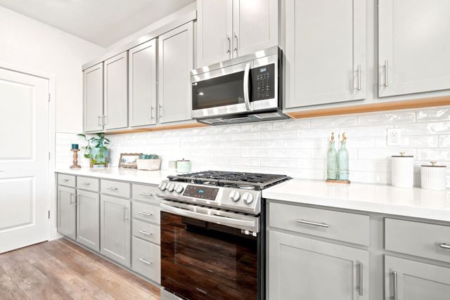 2201 Brighton Drive, Hollister, CA 95023