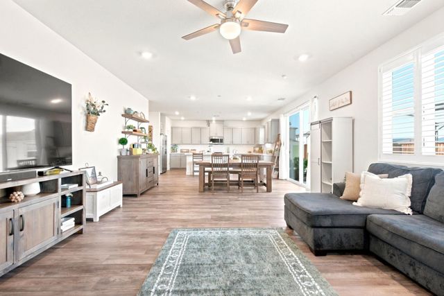 2201 Brighton Drive, Hollister, CA 95023